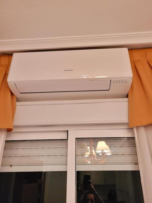 Nice Holidays Apartment In Torreveja, Τορεβιέχα Εξωτερικό φωτογραφία
