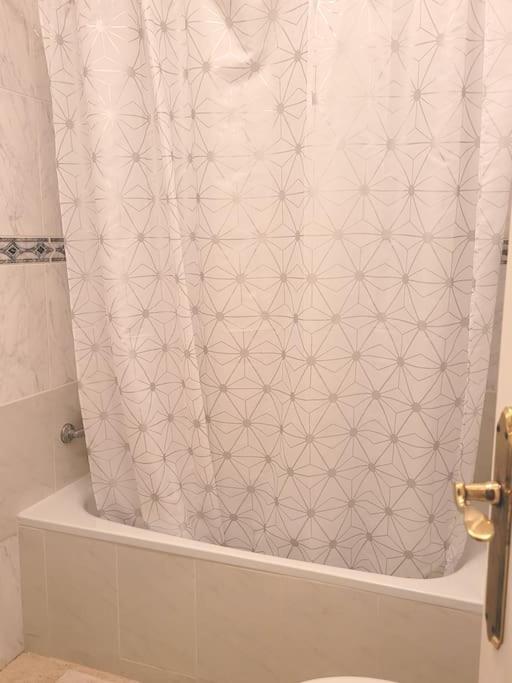Nice Holidays Apartment In Torreveja, Τορεβιέχα Εξωτερικό φωτογραφία