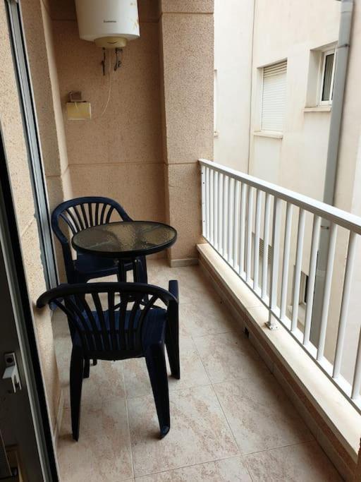 Nice Holidays Apartment In Torreveja, Τορεβιέχα Εξωτερικό φωτογραφία