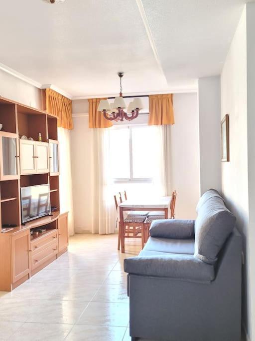 Nice Holidays Apartment In Torreveja, Τορεβιέχα Εξωτερικό φωτογραφία